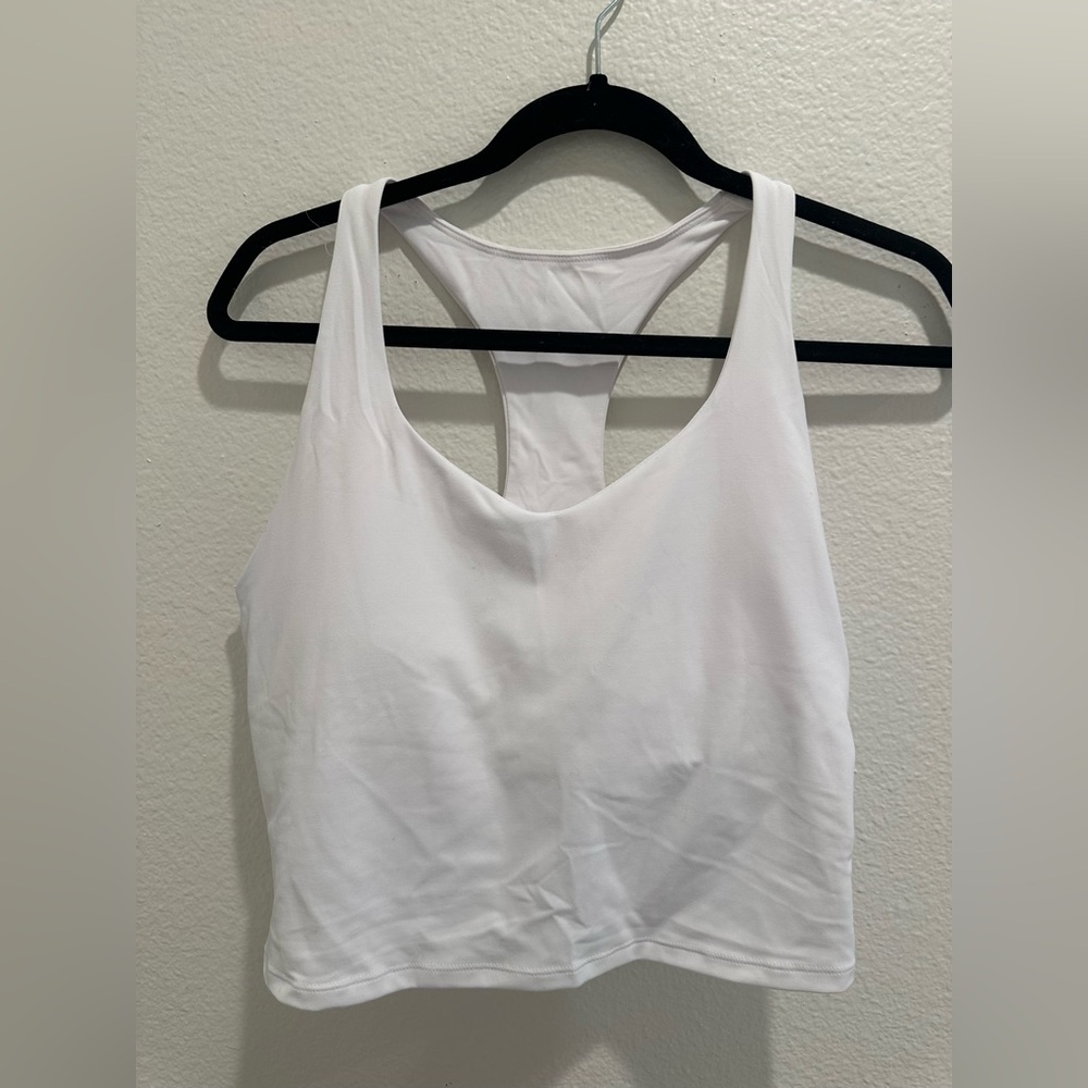🆕 Fabletics: White Bra Workout Tank